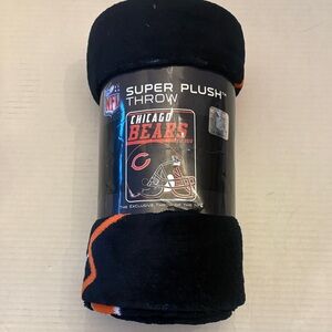 NFL Chicago Bears Super Plush Throw - Black and Orange